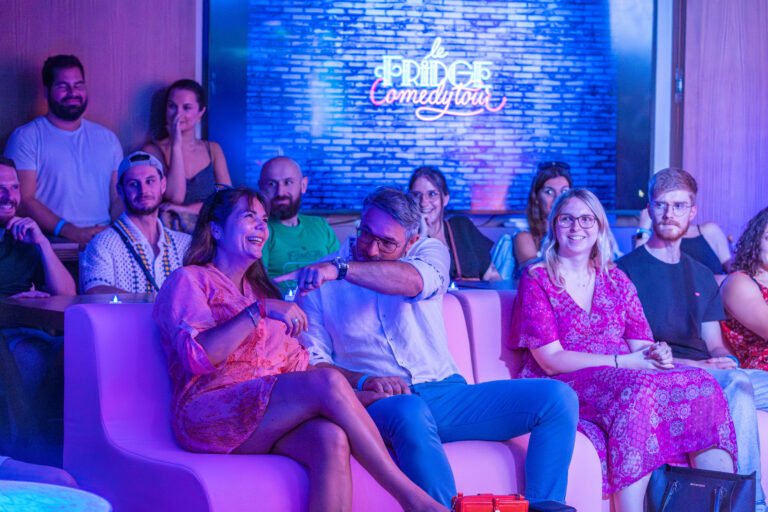 Le Fridge Comedy Club à l’hôtel Casarose de Mandelieu-la Napoule