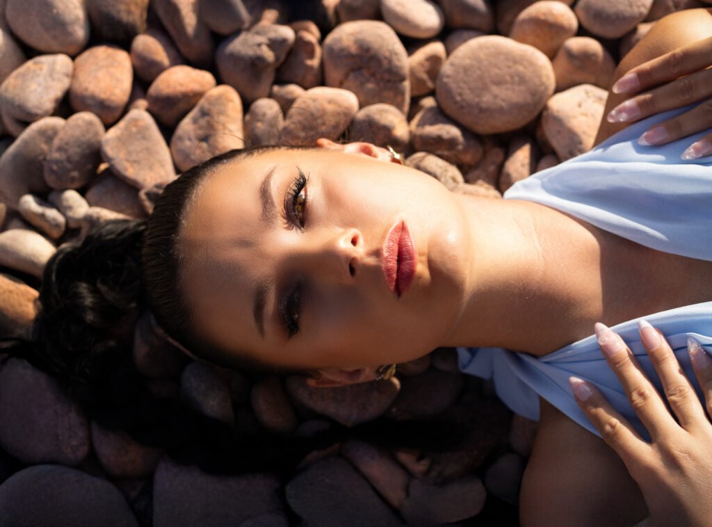 Portrait de femme à la Pointe de l'Aiguille