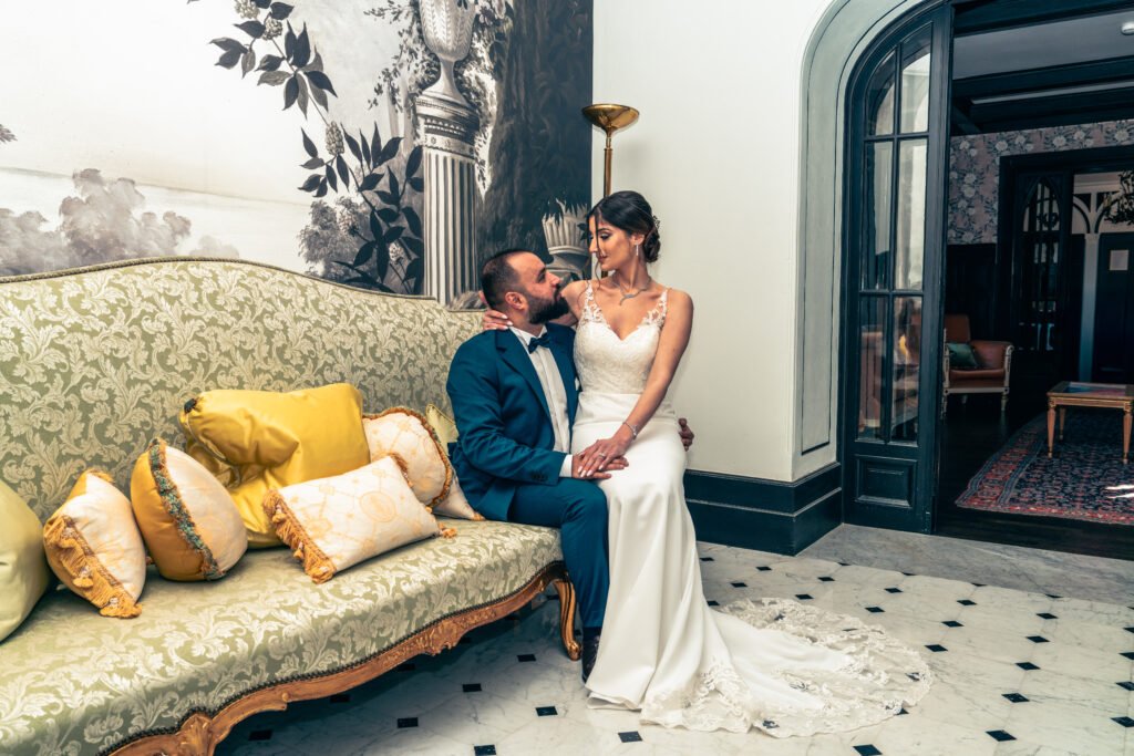 Couple de mariés lors d'un reportage de mariage sur la Côte d'Azur